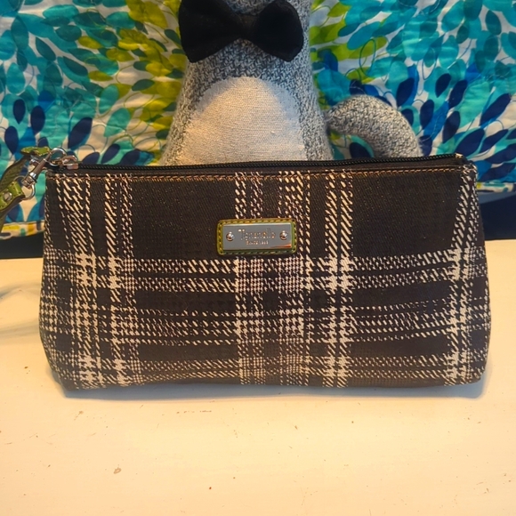 Tignanello Wristlet Canvas / Wallet / Black Plaid Green Leather Strap & Trim - Picture 1 of 8